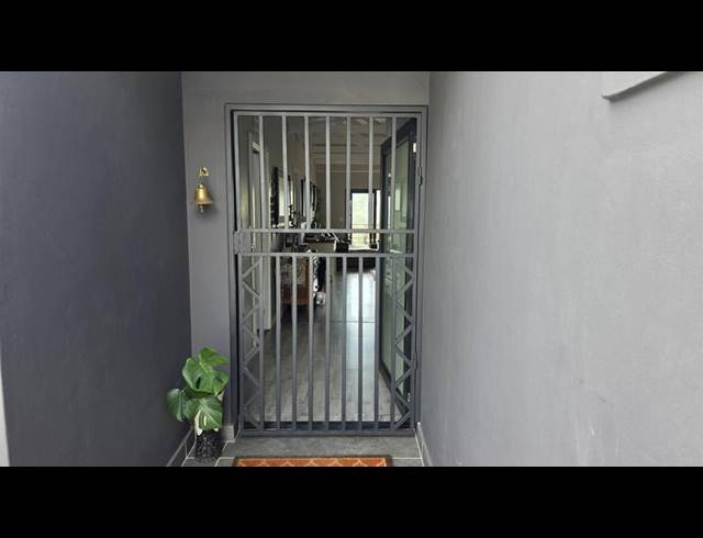 2 BEDROOM HOUSE FOR SALE IN GROOT BRAKRIVIER CENTRAL